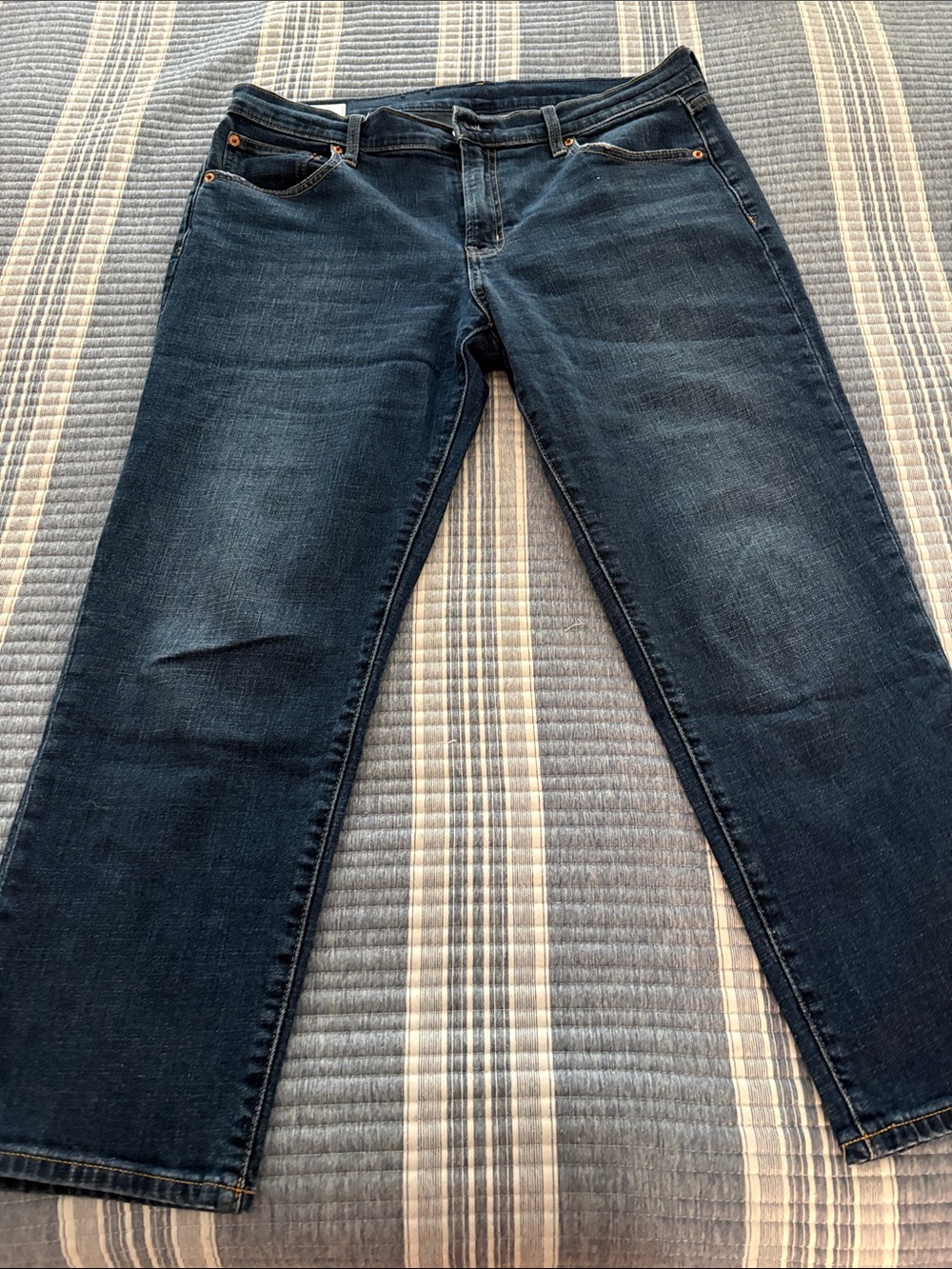 GAP Mid-Rise Girlfriend Jeans | Relaxed Straight Dark Wash 31 / 12R